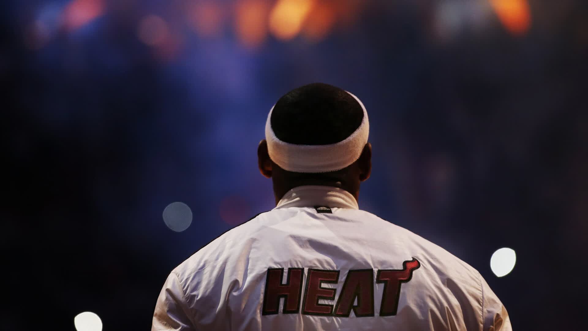 九游用户空间-体育世界一夜风云，山东泰山错失良机，欧篮联与NBA季后赛同步引爆